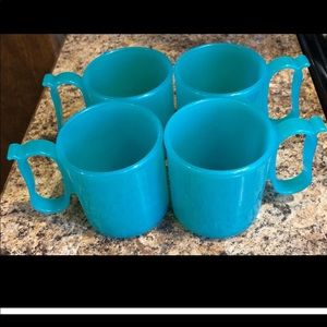 Vintage Tupperware four 10 oz. Green Mugs. Excellent Condition.
